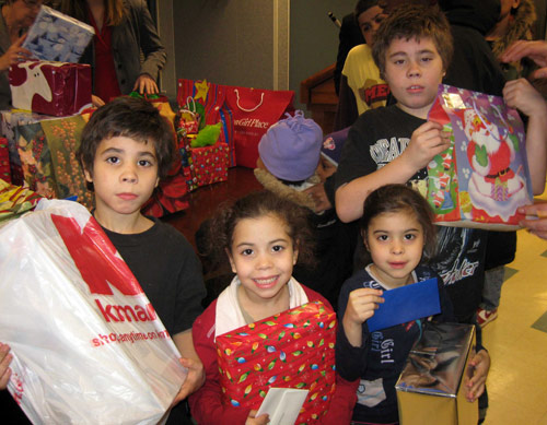 Holiday Gifts Bring Holiday Joy to FPP Children