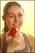girl eating apple