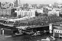 Black and white photo of the Third Avenue Bridge 