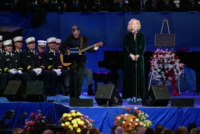 Christine Ebersole performs.