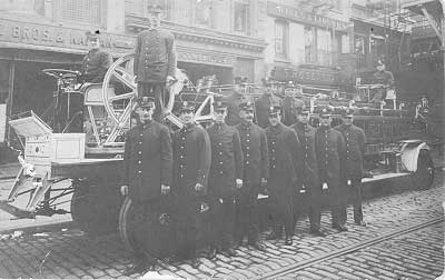 Members with Ladder 6 apparatus