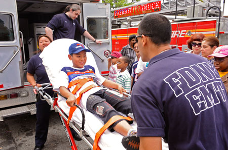 FDNY Members Volunteer to Teach Emergency Safety Day