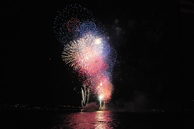 Fireworks above the Hudson River during the 2012 Macy's 4th of July Fireworks Spectacular.