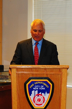 Salvatore Bommarito addresses the group.