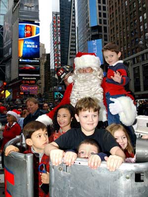 Holiday Event at Toys-R-Us (Times Square) January 19, 2006