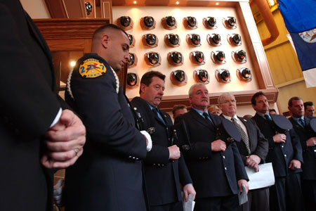 FDNY pays tribute to its military veterans at a new wall at the Fire Academy honoring the 44 firefighters who have died while serving with the armed forces since WWI.
