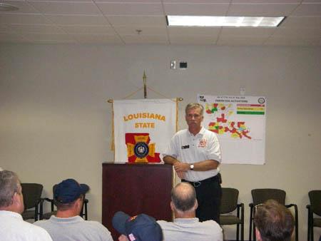 The IMT Incident Commander, Assistant Chief Edward Kilduff, delivers the morning briefing on Sept. 3. 