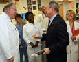 Mayor Bloomberg 
greets staff at Lincoln Hospital