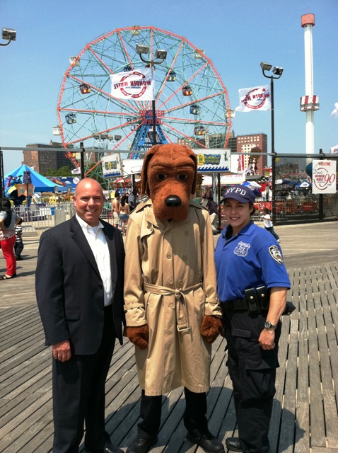 McGruff on the boardwalk