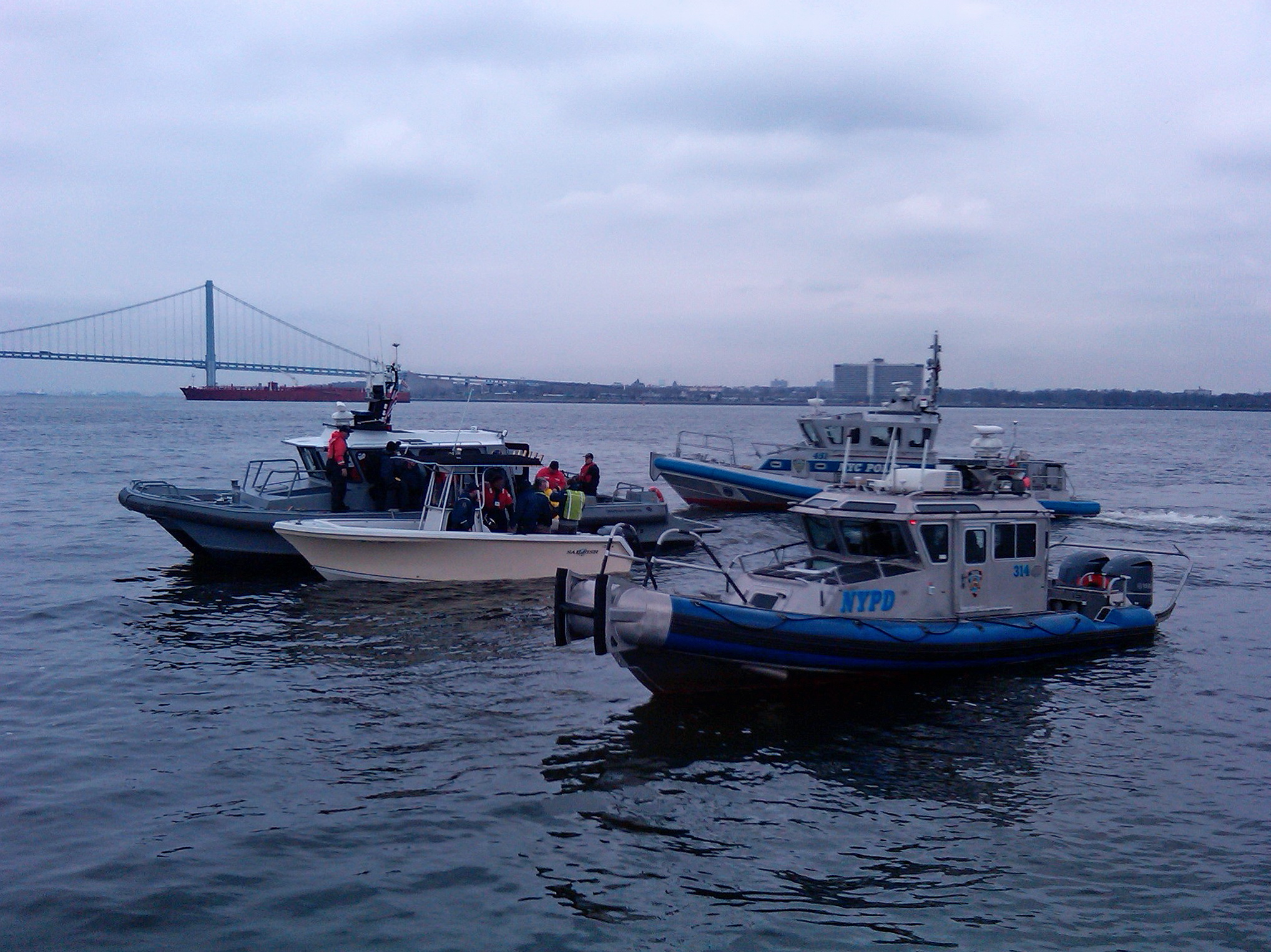 NYPD_COUNTER_TERRORISM_DRILL-HARBOR.jpg