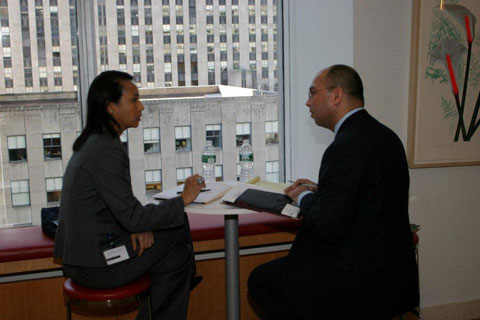 A corporate executive mentor meets with her small business owner client for the first time. (Courtesy of AXA Equitable) A corporate executive mentor meets with her small business owner client for the first time. (Courtesy of AXA Equitable)