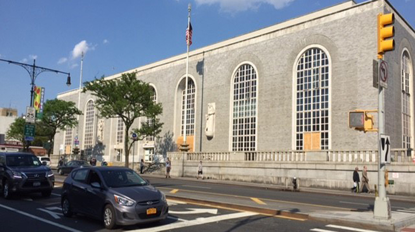 Bronx Post Place will feature a mix of offices, retail, and restaurants.
                                           