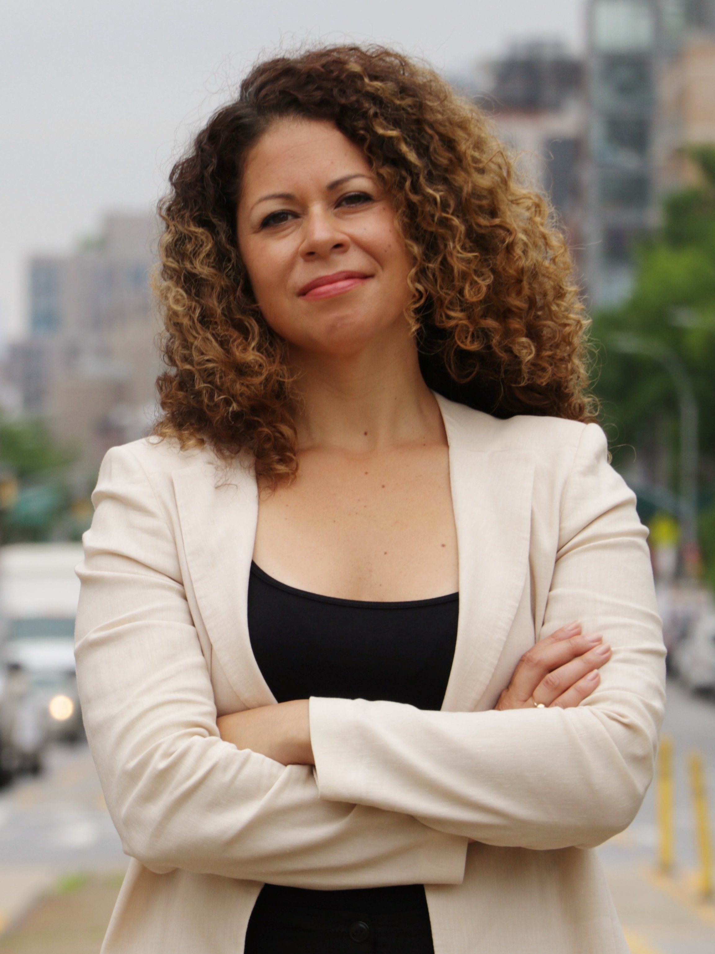 Erica Bond headshot