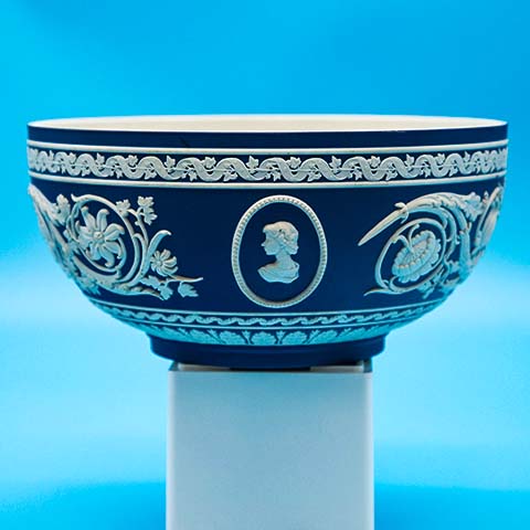 Mayor Bloomberg - Wedgwood Jasperware with Cameo of Queen Elizabeth