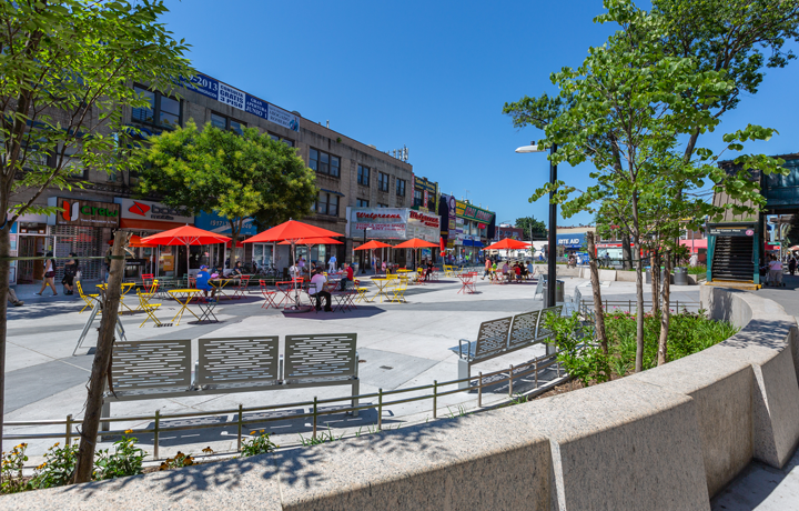 seating at corona plaza