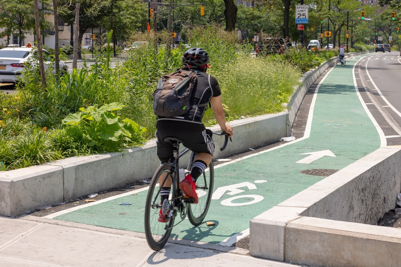 biker entering bike lane on Grand Concourse