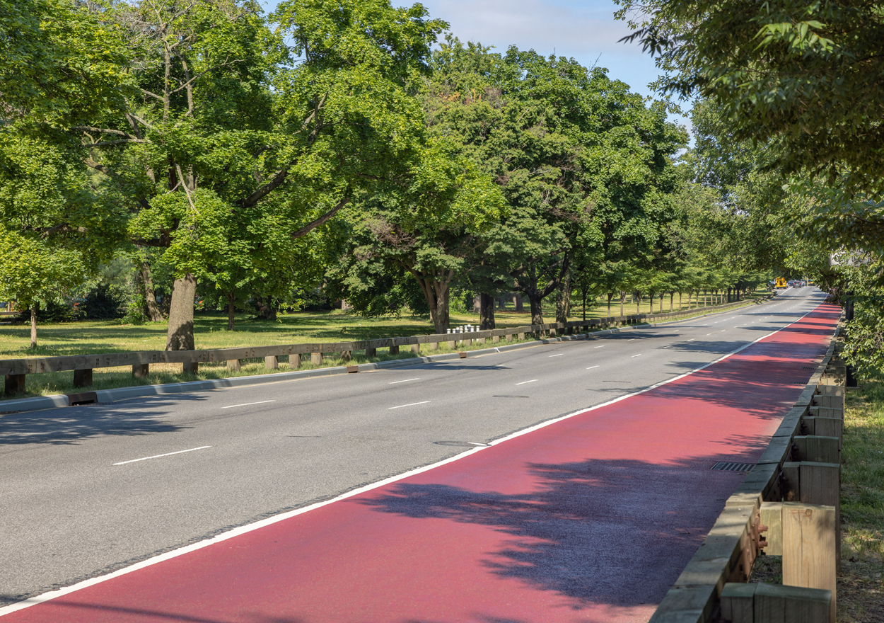 new bus lane in pelham parkway north