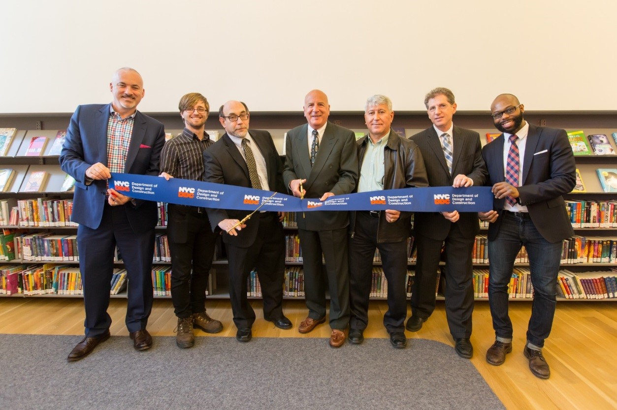 The DDC project team at the ribbon cutting ceremony on May 15 (NYCDDC)