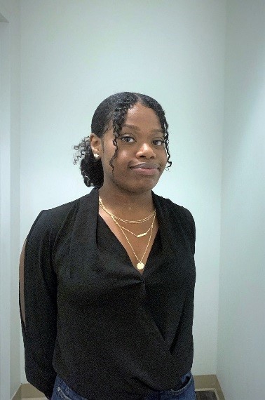 College Summer Intern, Alyssa Lewis