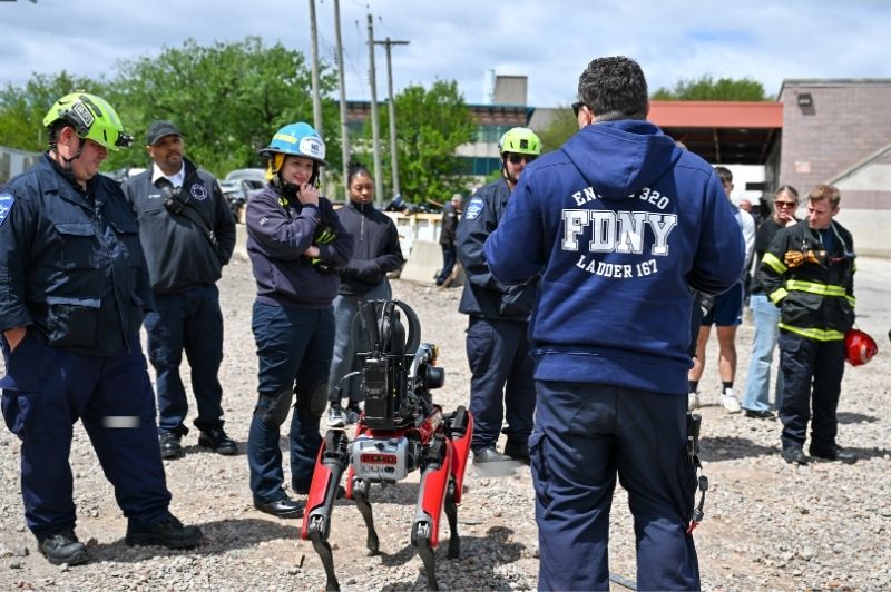 The FDNY Search & Rescue Field Medicine Symposium took place April 24-27, 2025, in New York City, bringing together first responders from military, federal, state and local agencies to share their knowledge, best practices and ideas in the field of search-and-rescue field medicine.
                                           
