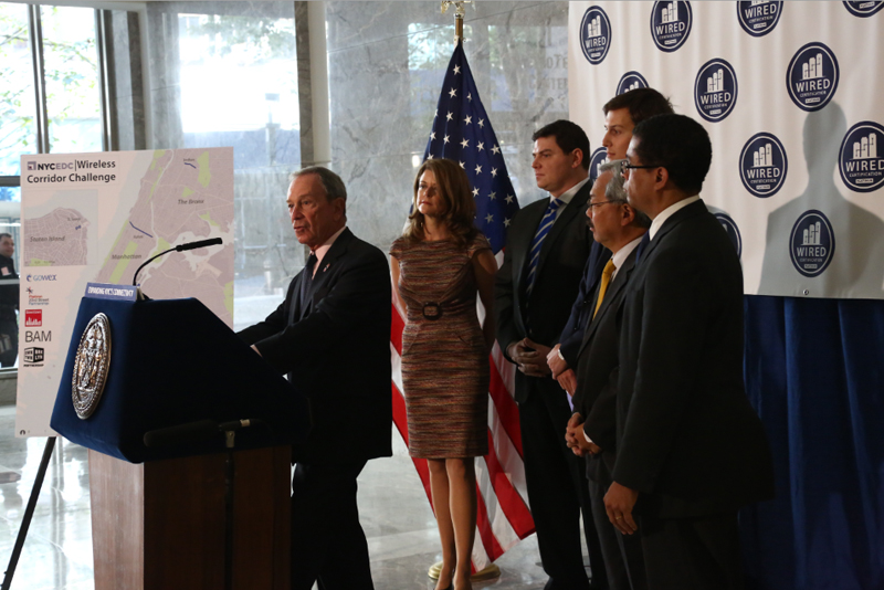  Mayor Bloomberg announces expansion of wireless and broadband connectivity