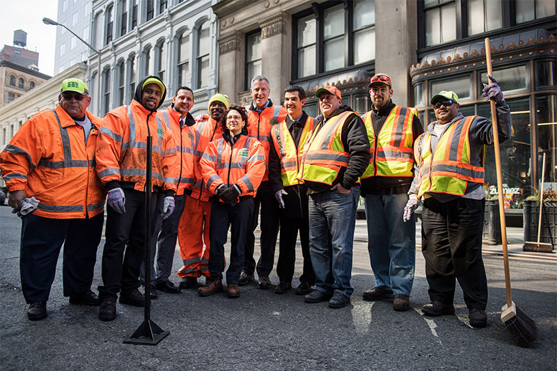 Mayor de Blasio and Commissioner Trottenberg Fill Administration's One-Millionth Pothole