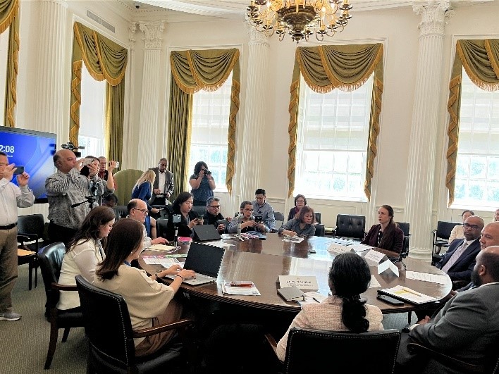 Ethnic media roundtable discussion on immigrant housing rights and protections. Credit: Mayor’s Office of Immigrant Affairs (MOIA).