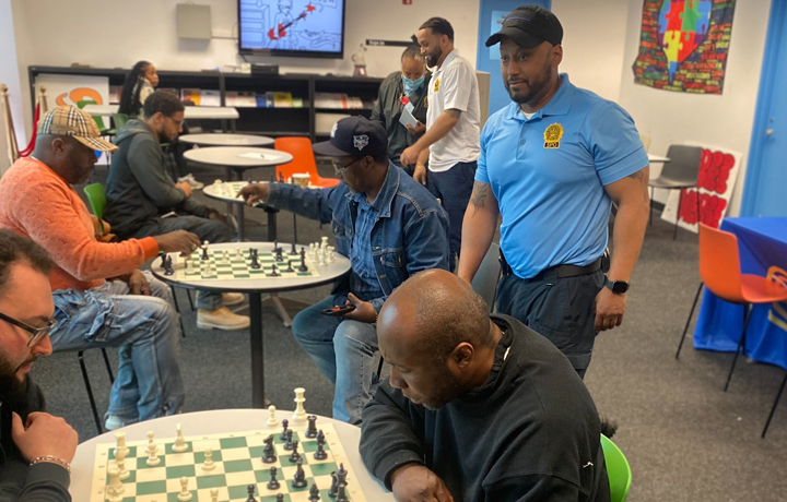 NeON Sports Chess
                                           