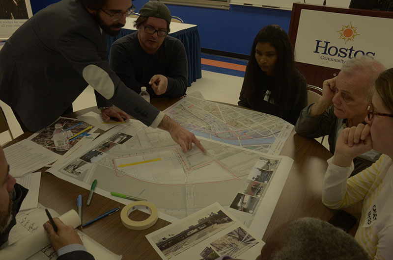 Small groups worked together with urban designers to shape their preferred vision for access to the Harlem River waterfront between Lincoln and Park avenues.