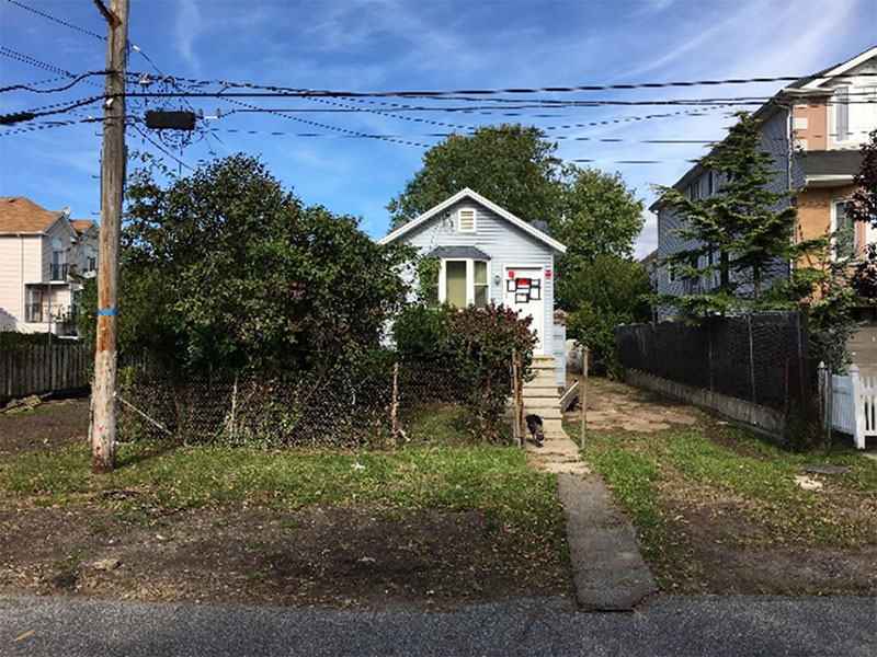 NYS-acquired detached single-family home in Ocean Breeze