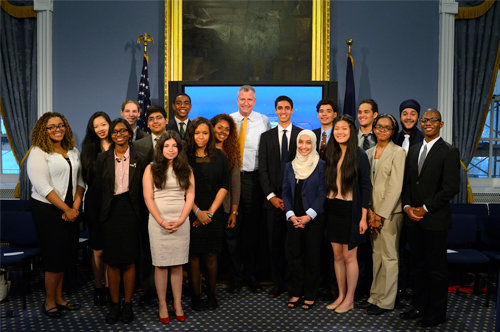 Mayor's Youth Leadership Council Present at City Hall to Mayor de Blasio