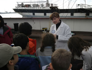 DEP Research Scientist/Environmental Educator Doreen Bader teaches students from PS 116 in Manhattan about aquatic life and how people's actions affect the environment.