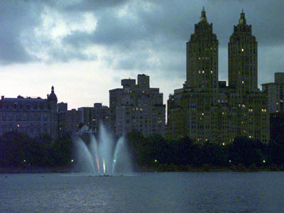 The illuminated fountain in the Reservoir activated for the second time in 1998.