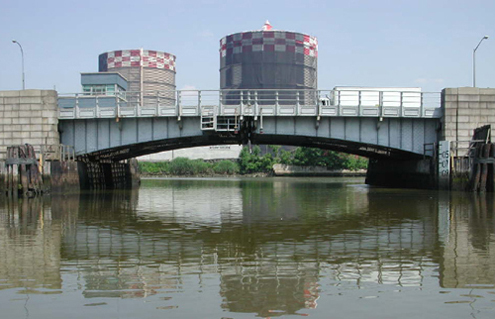 View of the Metropolitan Avenue Bridge