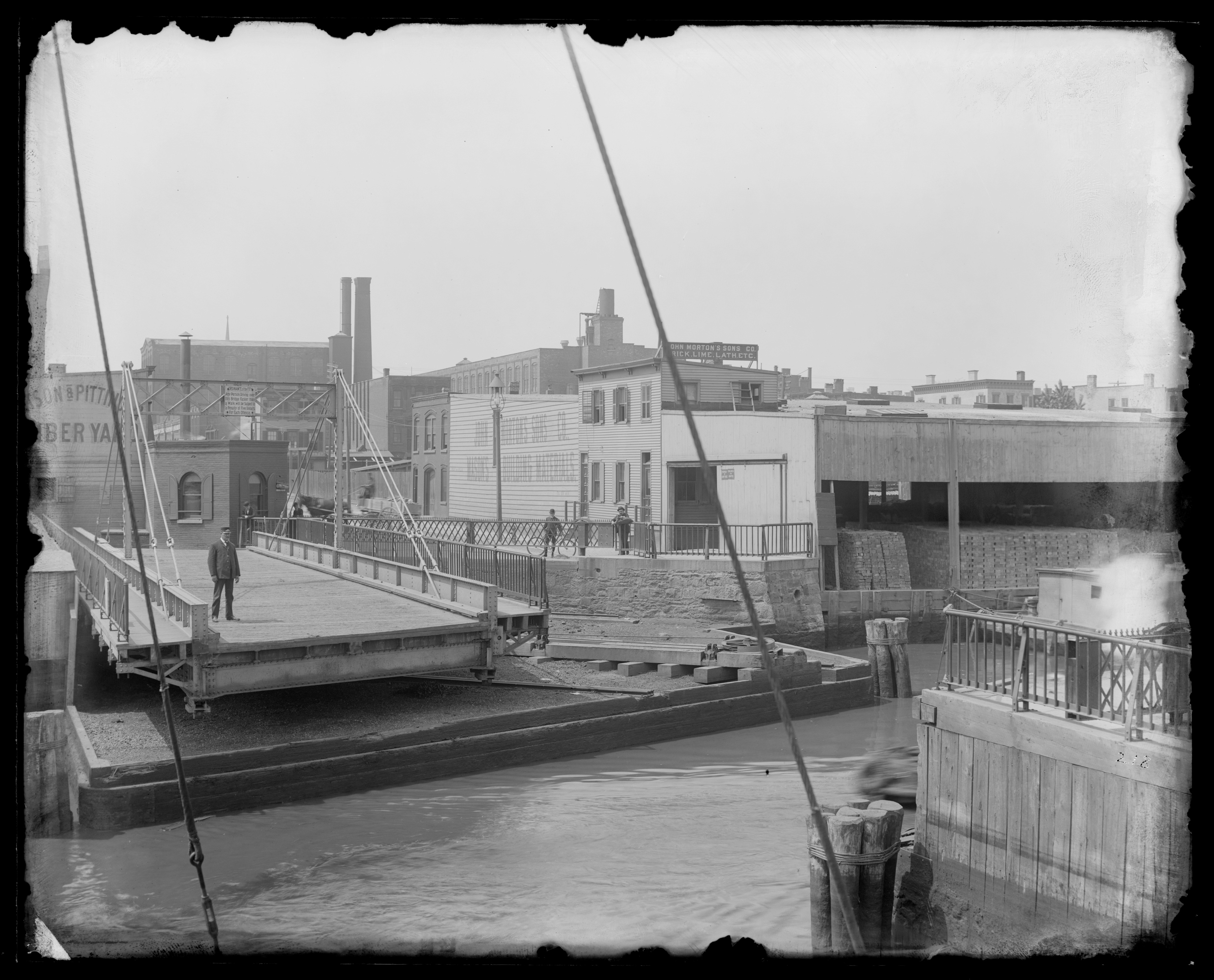 Historic photograph of the Carroll Street Bridge in 1903.