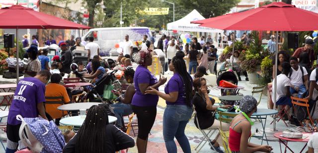 Osborn Plaza during a summer Be on Belmont event.