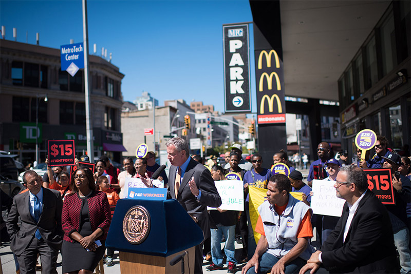 Mayor de Blasio Announces Plan to Ensure NYC's Fast Food Workers Are Protected