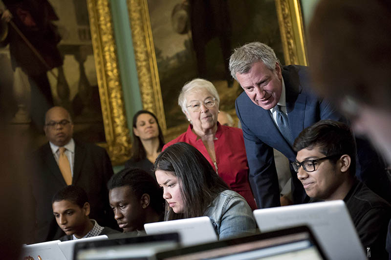 Mayor de Blasio and Chancellor Fariña Announce 115 More High Schools to Offer New Advanced Placement
