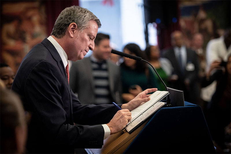 Mayor de Blasio Orders All City Agencies to Help Enroll New Yorkers in Health Insurance